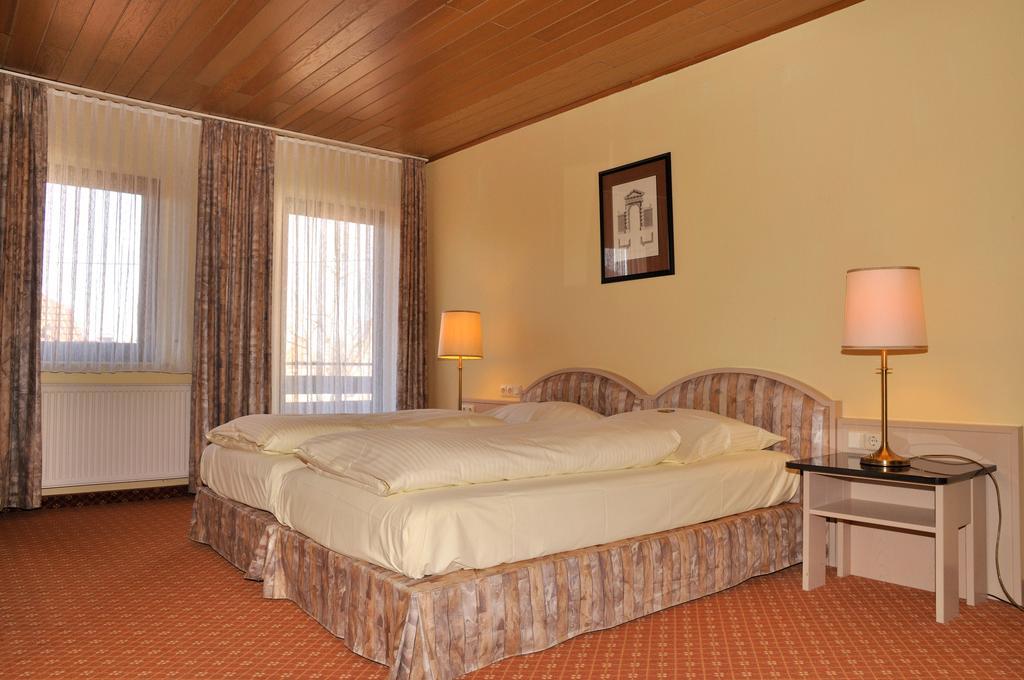 Hotel Zum Baecker Udenhain Luaran gambar