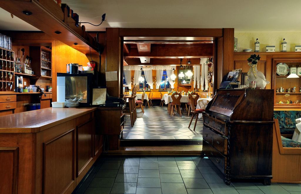Hotel Zum Baecker Udenhain Luaran gambar