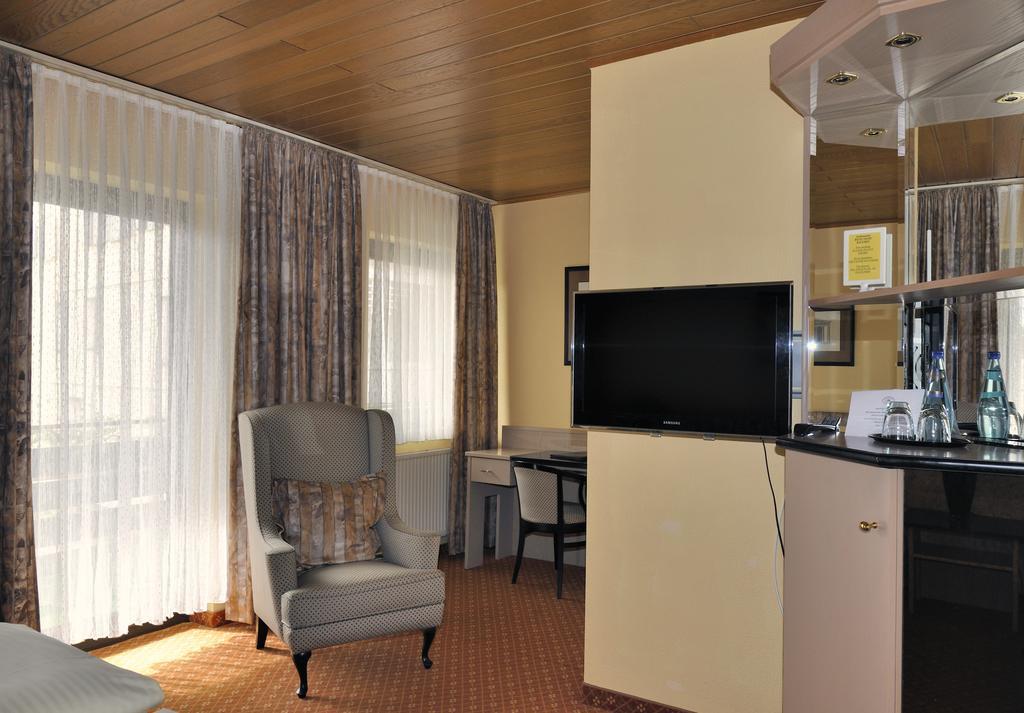 Hotel Zum Baecker Udenhain Luaran gambar