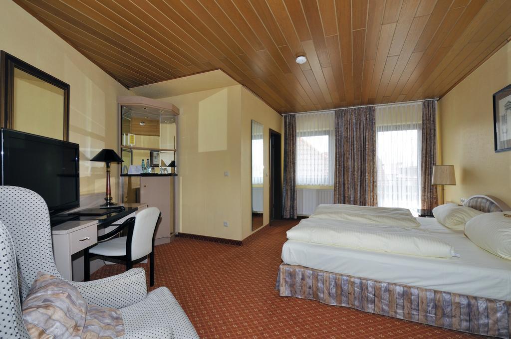 Hotel Zum Baecker Udenhain Luaran gambar