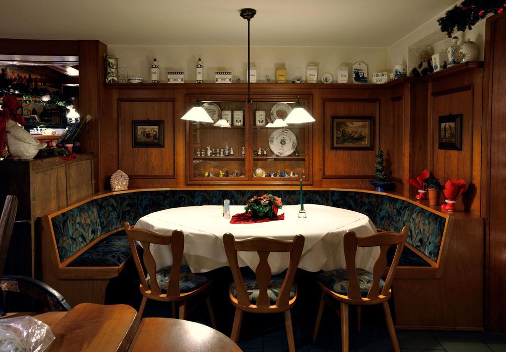Hotel Zum Baecker Udenhain Luaran gambar