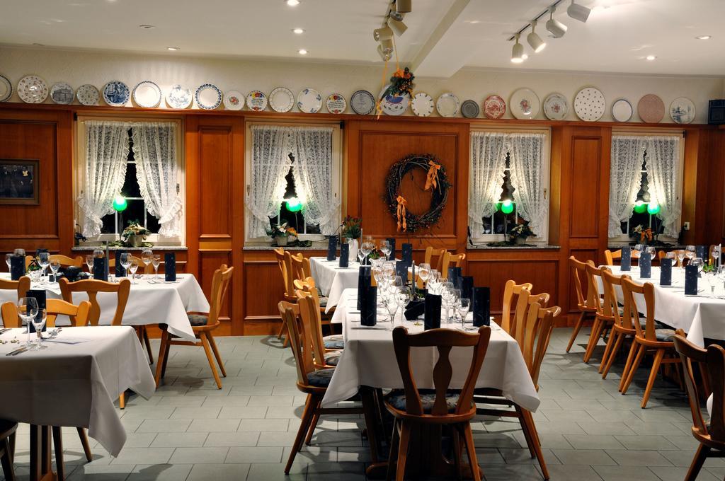 Hotel Zum Baecker Udenhain Luaran gambar